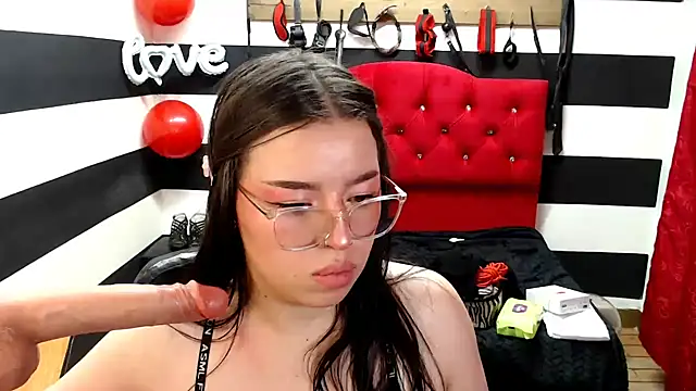 Marian Ran online show from February 14, 10:38 am