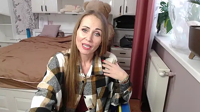 69SexySecret69 online show from February 28, 9:15 am