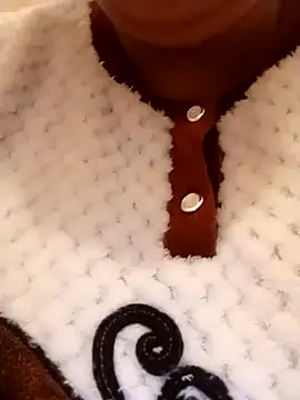 Snapshot of DLa3Ni chatting on December 2, 12:09 am DLa3Ni online show from December 2, 12:09 am