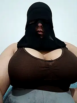 Snapshot of DLa3Ni chatting on November 9, 10:41 pm DLa3Ni online show from November 9, 10:41 pm