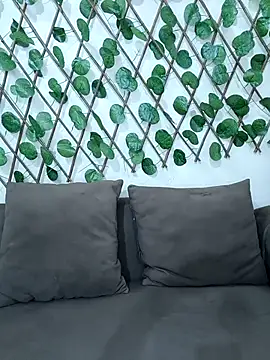 Bold-Cat online show from October 3, 6:38 pm