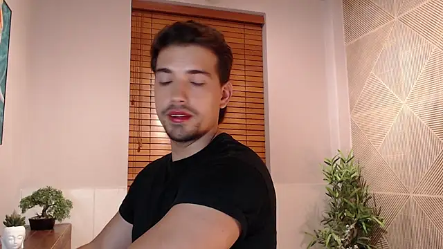 Ian Daviz online show from February 8, 12:06 am