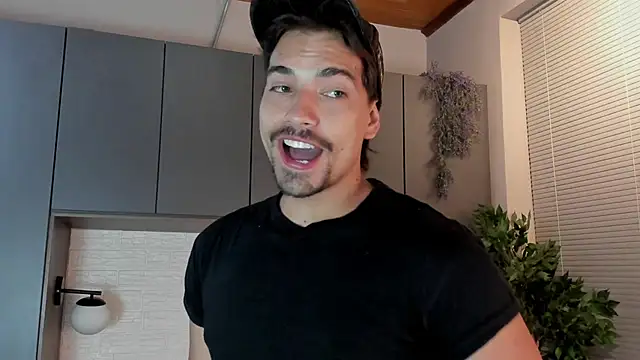 Ian Daviz online show from March 17, 2:08 am