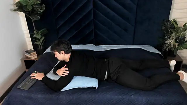 Ian Daviz online show from October 14, 12:06 pm