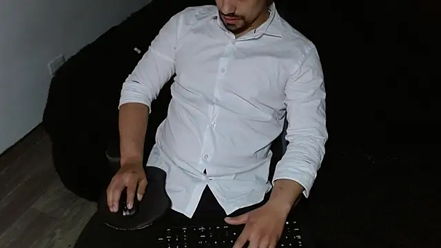 Ian Daviz online show from February 12, 10:10 am