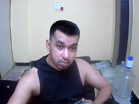 Snapshot of sajid69619 chatting on April 5, 7:22 pm sajid69619 online show from April 5, 7:22 pm