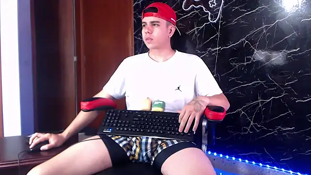 Snapshot of maty_hardx chatting on January 10, 11:00 am maty hardx online show from January 10, 11:00 am