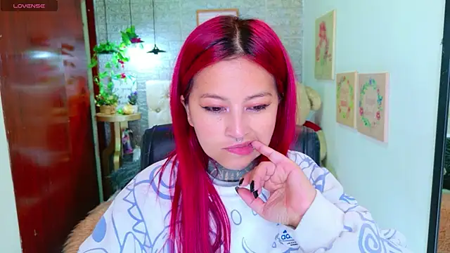 meghan nill online show from November 27, 2:57 am