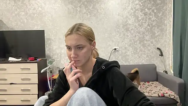 AnneBall online show from February 10, 3:21 pm