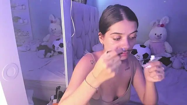 Snapshot of KittyKlum chatting on October 15, 7:36 pm KittyKlum online show from October 15, 7:36 pm