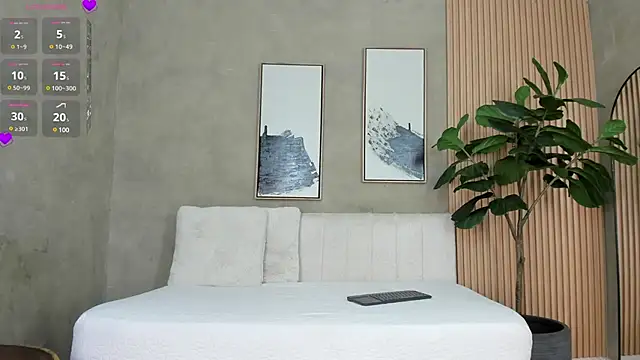 Snapshot of nina_soul chatting on January 6, 11:51 am nina soul online show from January 6, 11:51 am