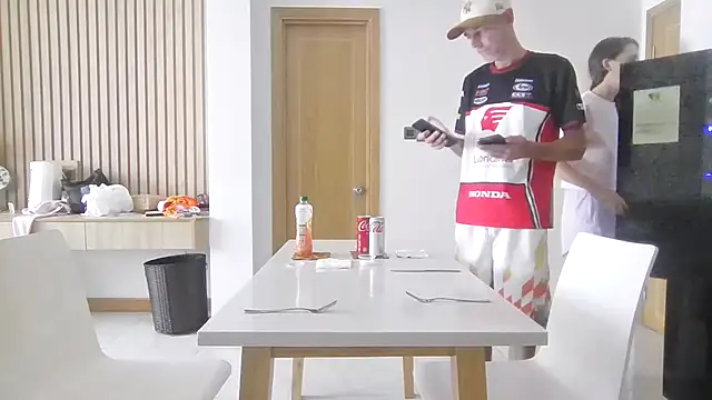 SweetSexySub online show from October 19, 8:37 am