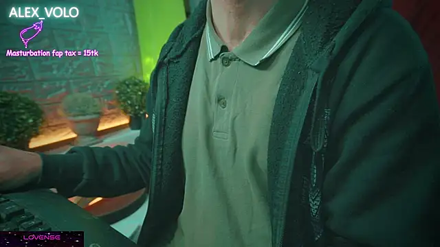 Snapshot of alex-volo chatting on January 24, 9:06 am alex-volo online show from January 24, 9:06 am