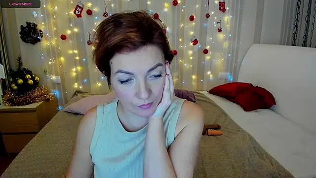 Snapshot of Katherine_Fox chatting on December 18, 10:19 am Katherine Fox online show from December 18, 10:19 am