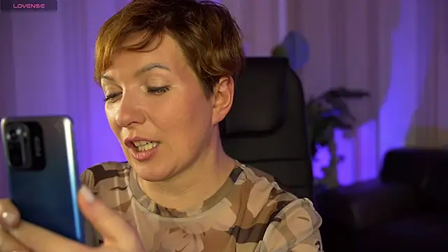 Snapshot of Katherine_Fox chatting on December 26, 9:04 pm Katherine Fox online show from December 26, 9:04 pm