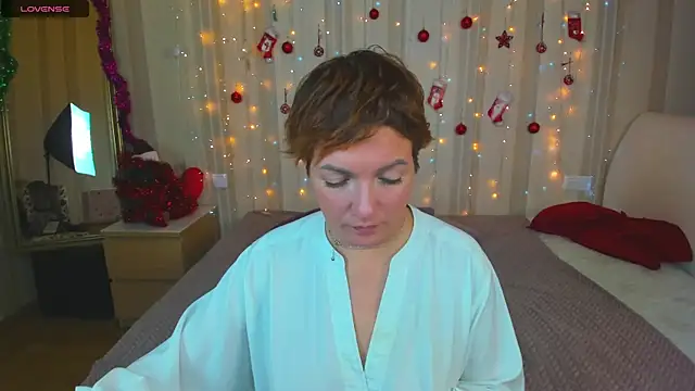 Snapshot of Katherine_Fox chatting on January 6, 7:52 am Katherine Fox online show from January 6, 7:52 am