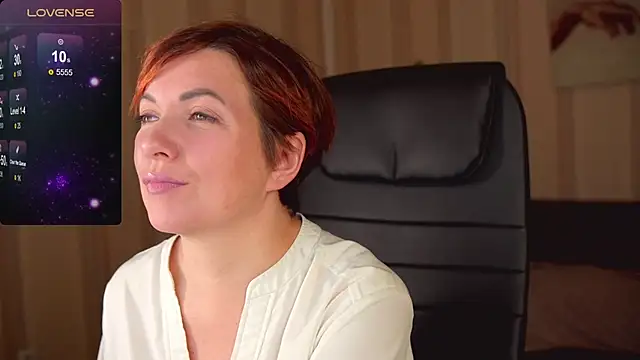 Snapshot of Katherine_Fox chatting on February 9, 6:01 am Katherine Fox online show from February 9, 6:01 am