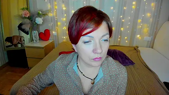 Snapshot of Katherine_Fox chatting on March 6, 6:05 pm Katherine Fox online show from March 6, 6:05 pm