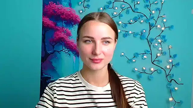 Eva Janee online show from November 7, 6:35 am