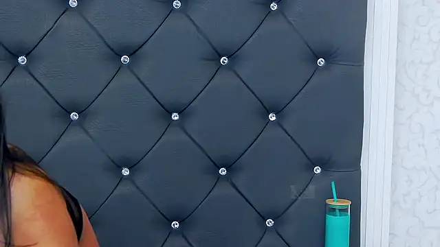 Snapshot of LorenneMays chatting on March 10, 10:13 pm LorenneMays online show from March 10, 10:13 pm