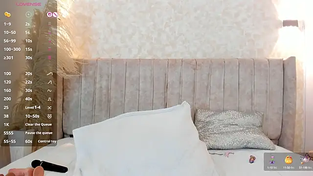 mia lourence online show from October 11, 12:47 pm