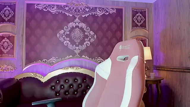 Snapshot of SummersAngel chatting on December 27, 3:09 am SummersAngel online show from December 27, 3:09 am