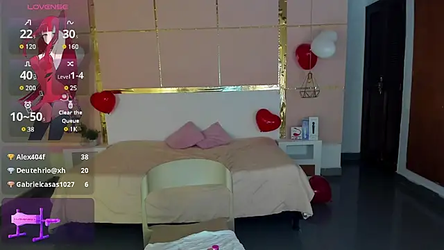 Snapshot of EsmeraldaLindsey chatting on February 15, 7:27 am EsmeraldaLindsey online show from February 15, 7:27 am