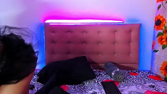 khandyzBlum online show from January 15, 3:50 pm