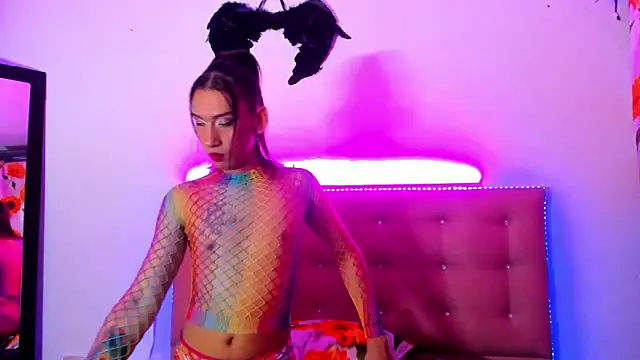 khandyzBlum online show from February 7, 7:38 pm