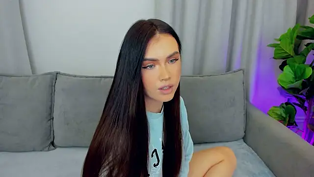 sexyangeloux online show from February 8, 10:24 pm