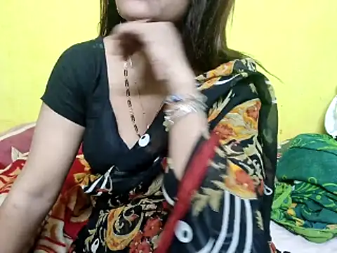 Snapshot of Sexyranibhabhi chatting on December 19, 2:29 am Sexyranibhabhi online show from December 19, 2:29 am