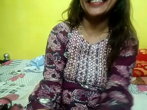 Snapshot of Sexyranibhabhi chatting on February 24, 2:48 pm Sexyranibhabhi online show from February 24, 2:48 pm