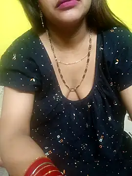 Snapshot of Sexyranibhabhi chatting on April 18, 2:26 am Sexyranibhabhi online show from April 18, 2:26 am