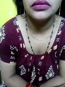 Snapshot of Sexyranibhabhi chatting on April 19, 3:06 am Sexyranibhabhi online show from April 19, 3:06 am