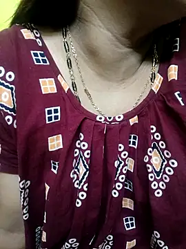 Snapshot of Sexyranibhabhi chatting on April 23, 2:02 am Sexyranibhabhi online show from April 23, 2:02 am