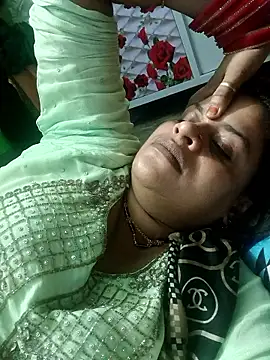 Snapshot of Sexyranibhabhi chatting on April 23, 1:46 pm Sexyranibhabhi online show from April 23, 1:46 pm