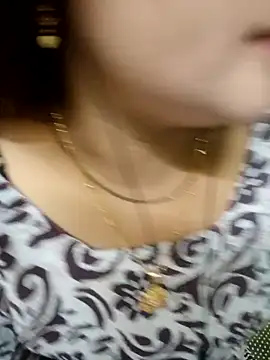 Snapshot of Sexyranibhabhi chatting on July 3, 3:40 pm Sexyranibhabhi online show from July 3, 3:40 pm