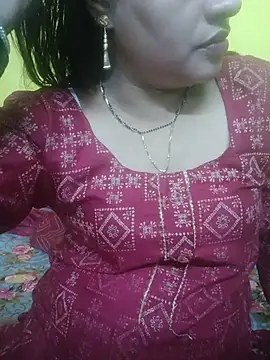 Snapshot of Sexyranibhabhi chatting on July 9, 3:27 pm Sexyranibhabhi online show from July 9, 3:27 pm