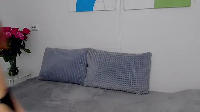 SelenaRousey online show from November 20, 7:08 am