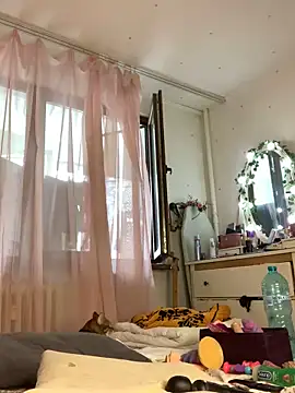 MoonAgnes online show from March 15, 8:26 am