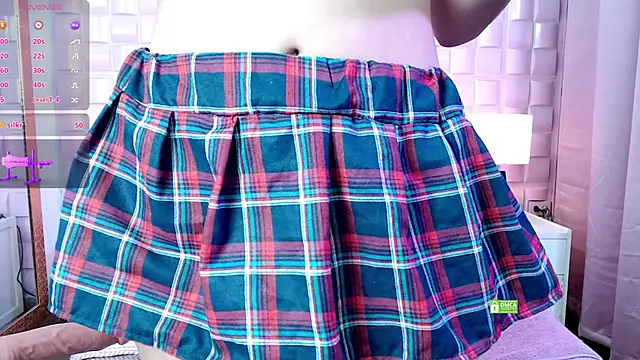 Snapshot of CandyxCosmic chatting on February 3, 3:06 pm CandyxCosmic online show from February 3, 3:06 pm