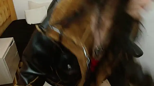 AlexandraJones  online show from March 13, 5:54 am