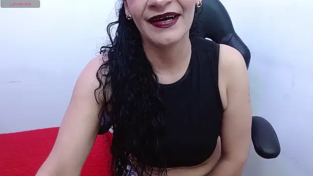 AlexandraJones  online show from October 16, 3:51 am