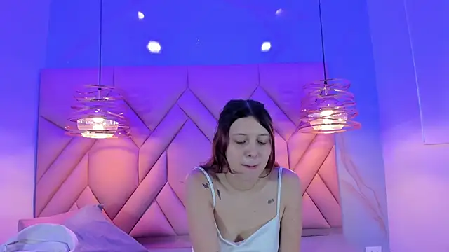 Snapshot of AngelaaCute_ chatting on March 8, 12:30 pm AngelaaCute online show from March 8, 12:30 pm