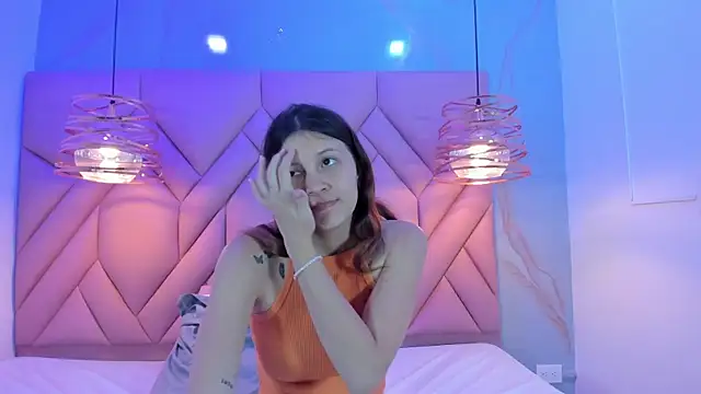 Snapshot of AngelaaCute_ chatting on March 12, 12:26 pm AngelaaCute online show from March 12, 12:26 pm