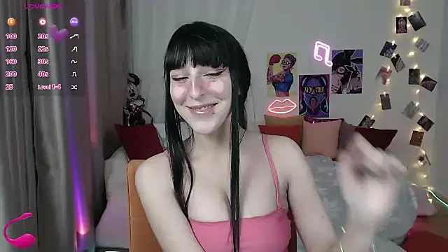 Snapshot of ElsaNeal chatting on February 14, 10:04 pm ElsaNeal online show from February 14, 10:04 pm