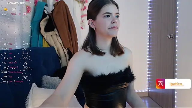 Alex Camille online show from December 12, 7:15 pm