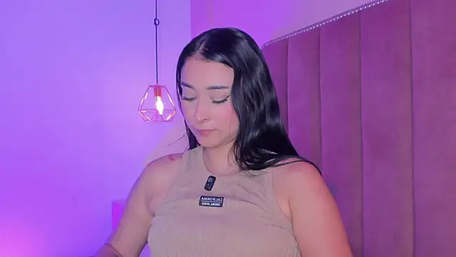 Snapshot of Kate_bale chatting on November 19, 7:36 pm Kate bale online show from November 19, 7:36 pm