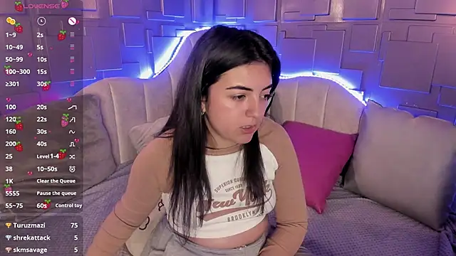 meraki fraise online show from January 1, 9:52 pm