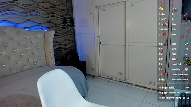 meraki fraise online show from January 25, 1:32 am